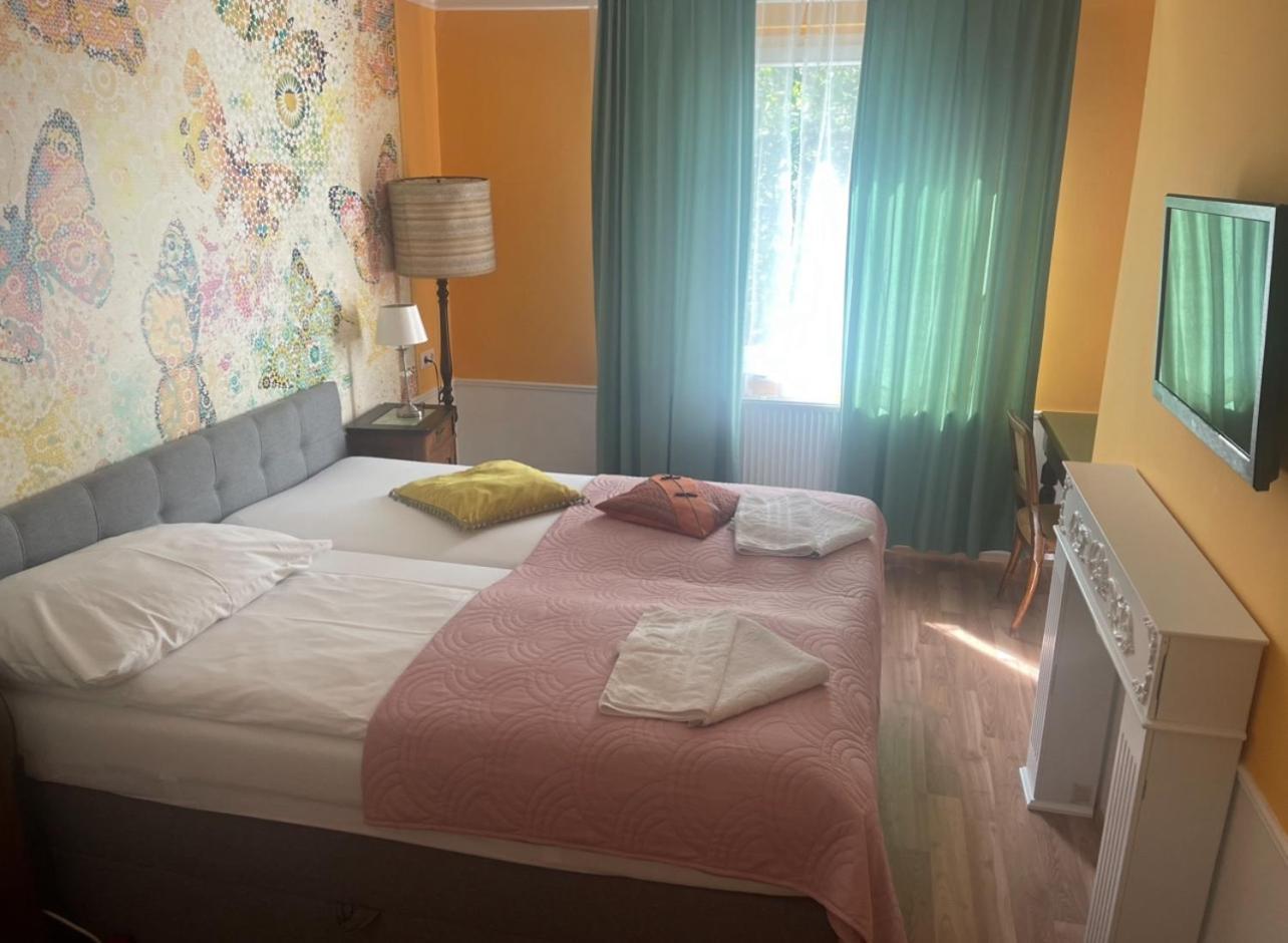 Corso, Zimmer & Fruehstueck Pressbaum Εξωτερικό φωτογραφία